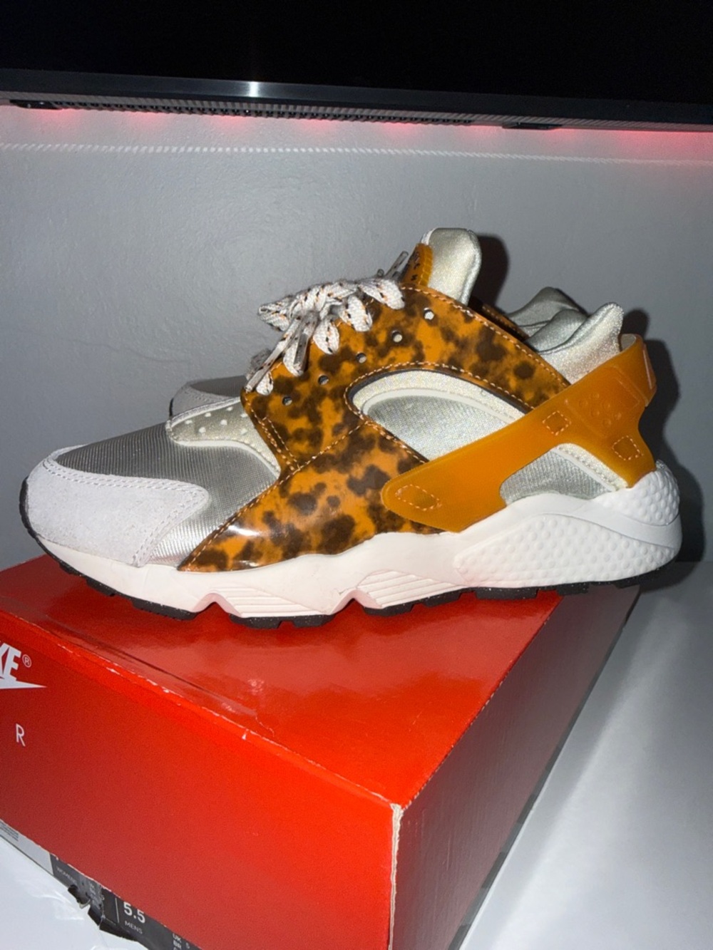 Nike Air Huarache - Picture 2 of 5